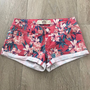 🌺 Hollister Floral Shorts